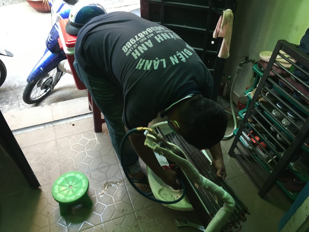 Tại sao cần sửa máy lạnh giá rẻ của Điện Lạnh Quỳnh Anh