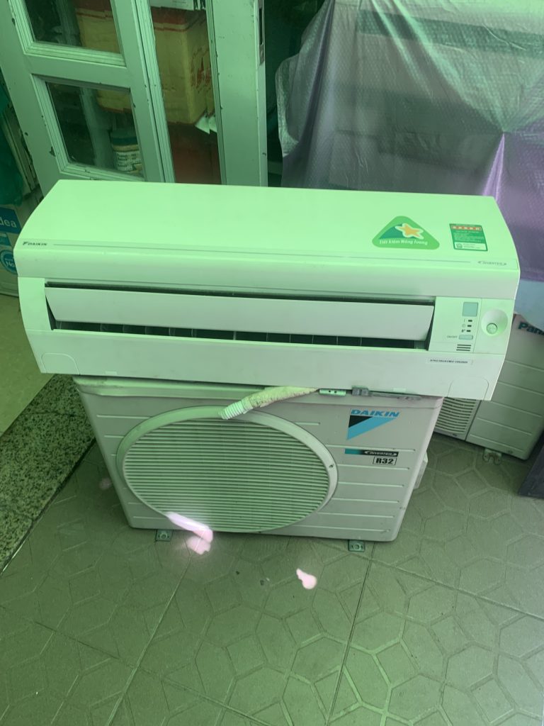 Quy trình vệ sinh máy lạnh tại nhà đường Nguyễn Kiệm