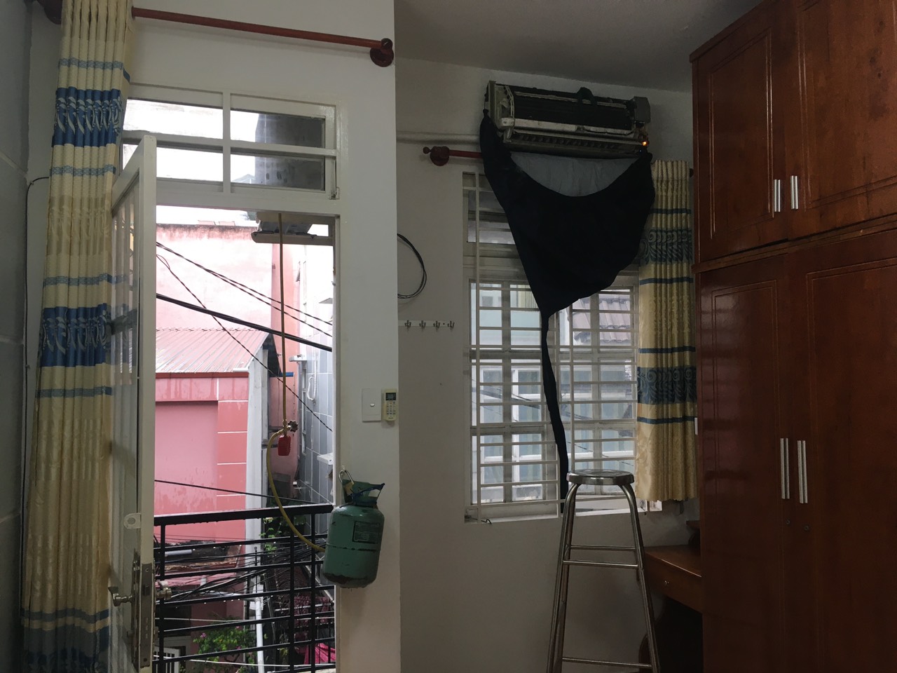 Nên chọn dịch vụ vệ sinh máy lạnh phường Đức Nhuận như thế nào 