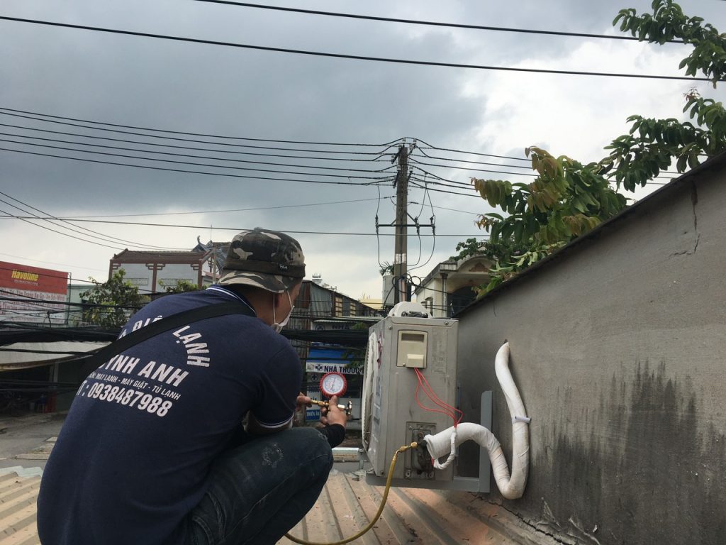 châm ga khi sửa máy lạnh không lạnh